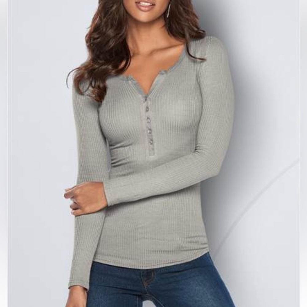 Alpine Design Long Sleeve Knit Blue Top - Like New!